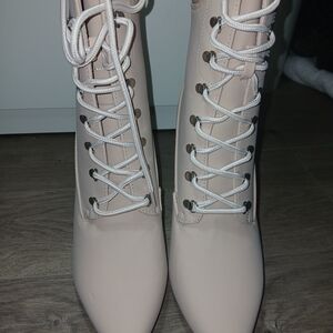 Rouge Boots - Women's Size 10 Pale Pink Lace-up Suede/leather 2.5"heel BRAND NEW